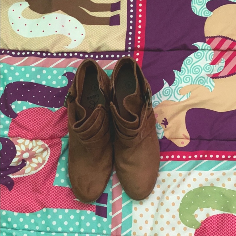 Cute light brown boots